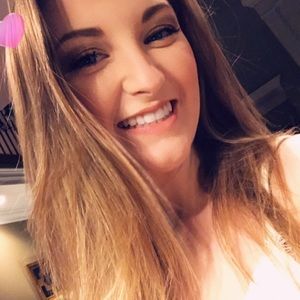 Meet your Posher, Gabriella